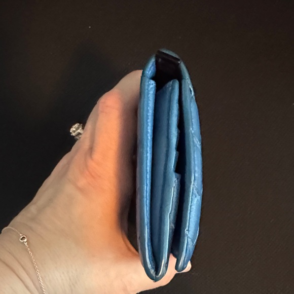 💫Bottega Veneta Elegant Blue Woven Women's Long Bifold Wallet💫 - Picture 4 of 6